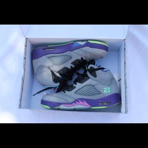Jordan 5 “ bel air” sz 9 9/10 worn twice 250$